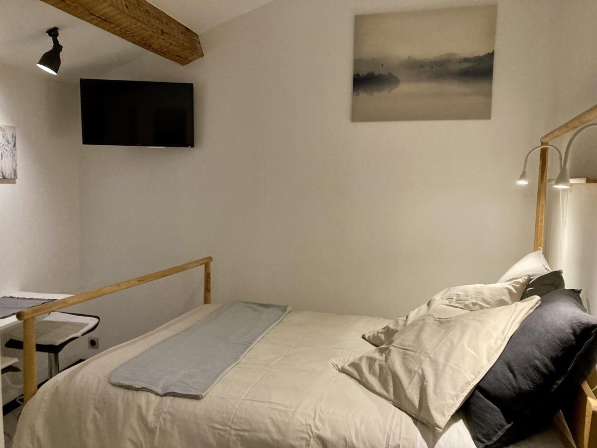 Aux 4 Logis Appart-Hotel - Studio Le Roof - Une Vue Splendide - Petit Dejeuner Inclus 1Ere Nuit Foix Exterior foto